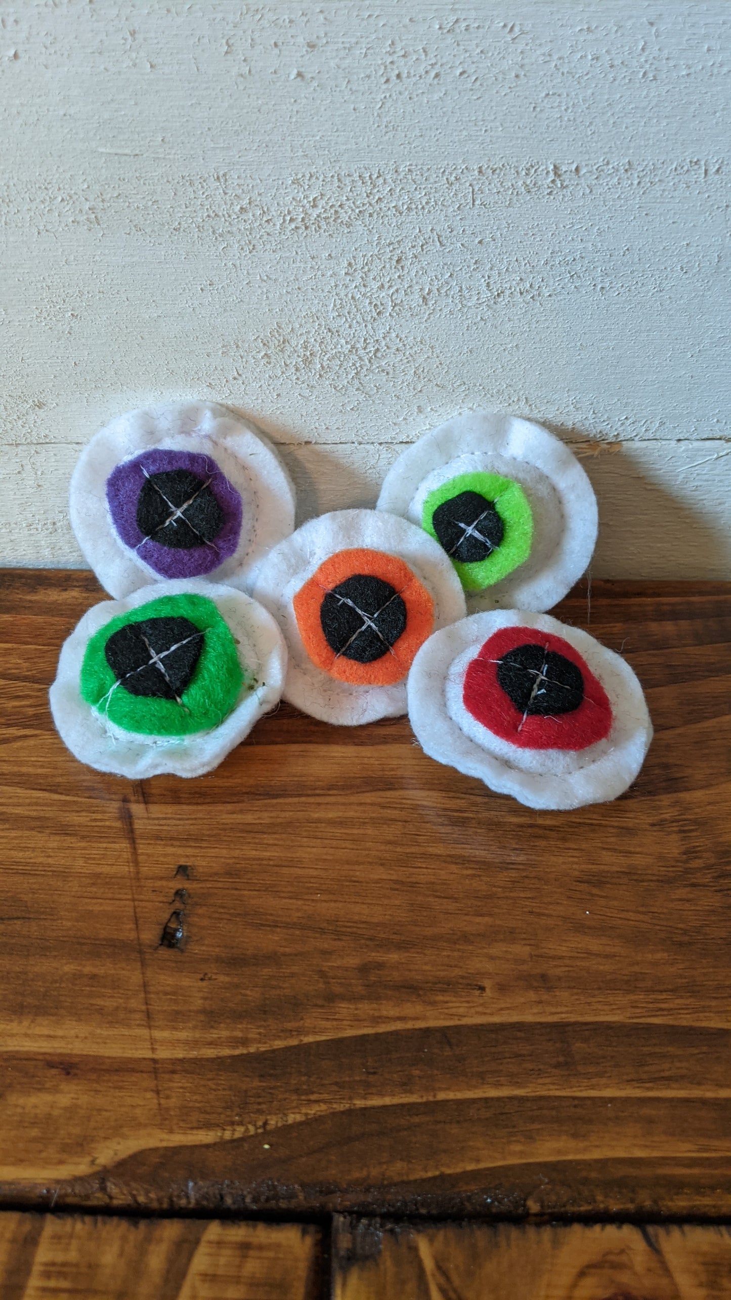 Eyeballs (set of 2)