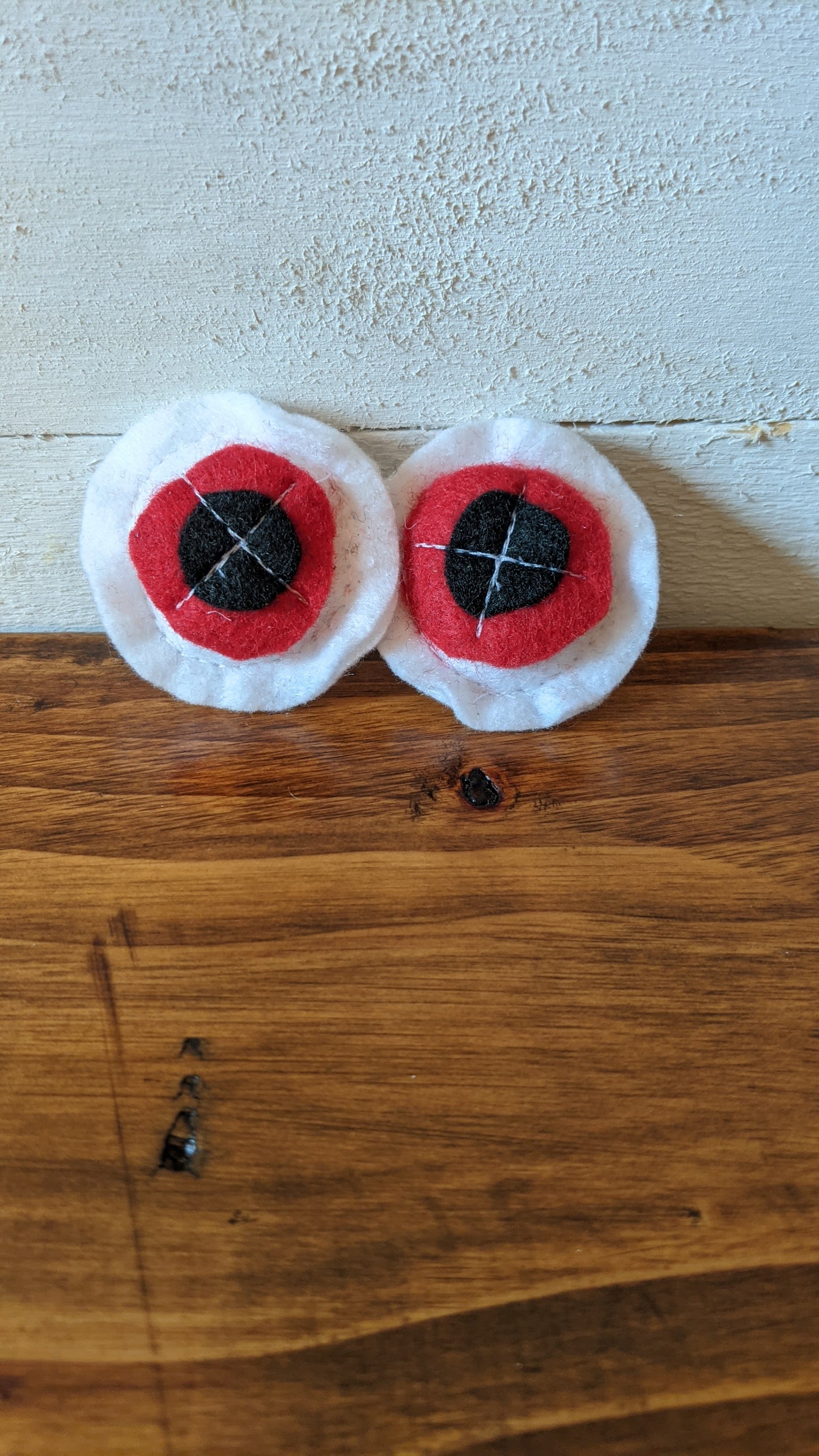 Eyeballs (set of 2)